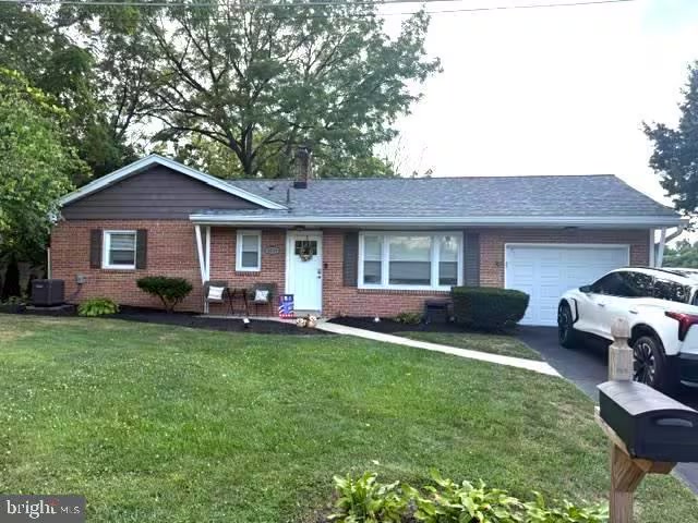 1024 Crestview Ave, Reading