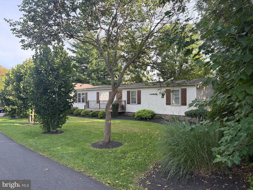 12 2nd St, Douglassville