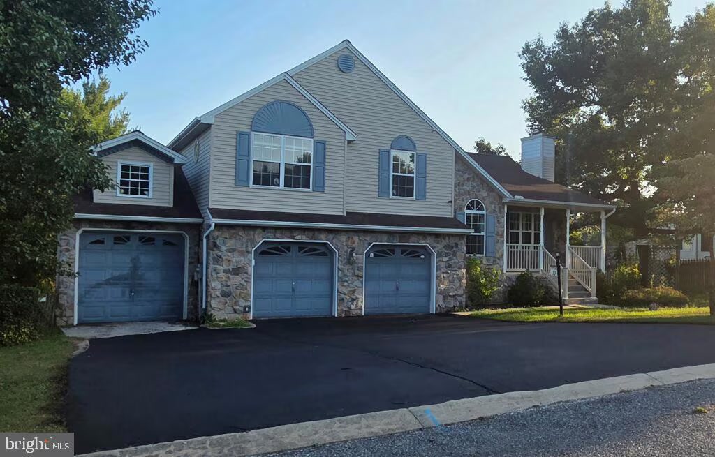 33 Brook Hollow Ave, Felton